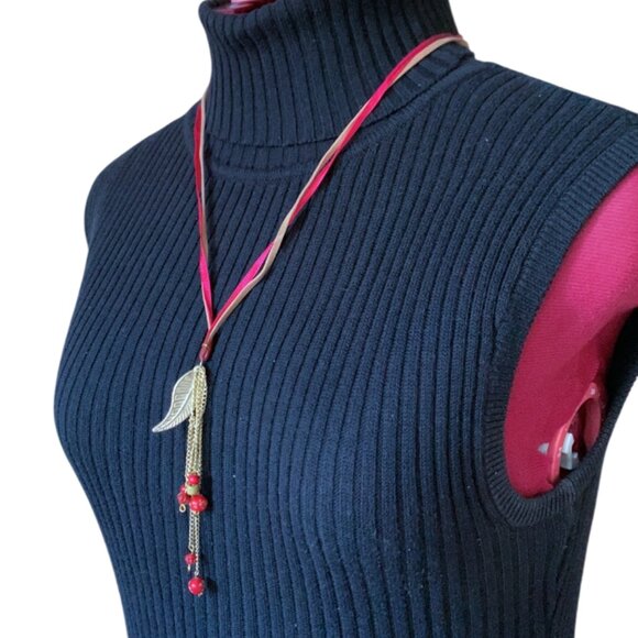 CREATION - OPERA long Gold and Red Leaf Pendant Necklace - Picture 2 of 5